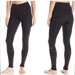 New ALO Yoga High Waist Airbrush Legging Black Arches